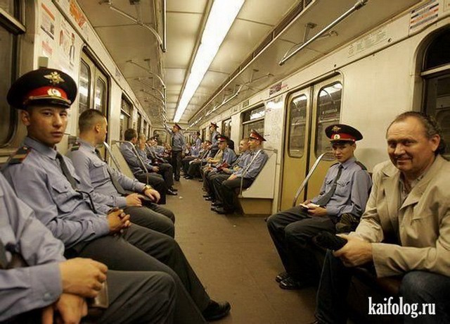 Приколы про метро (50 фото)