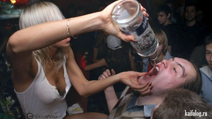 Чешская секс вечеринка пьяных друзей