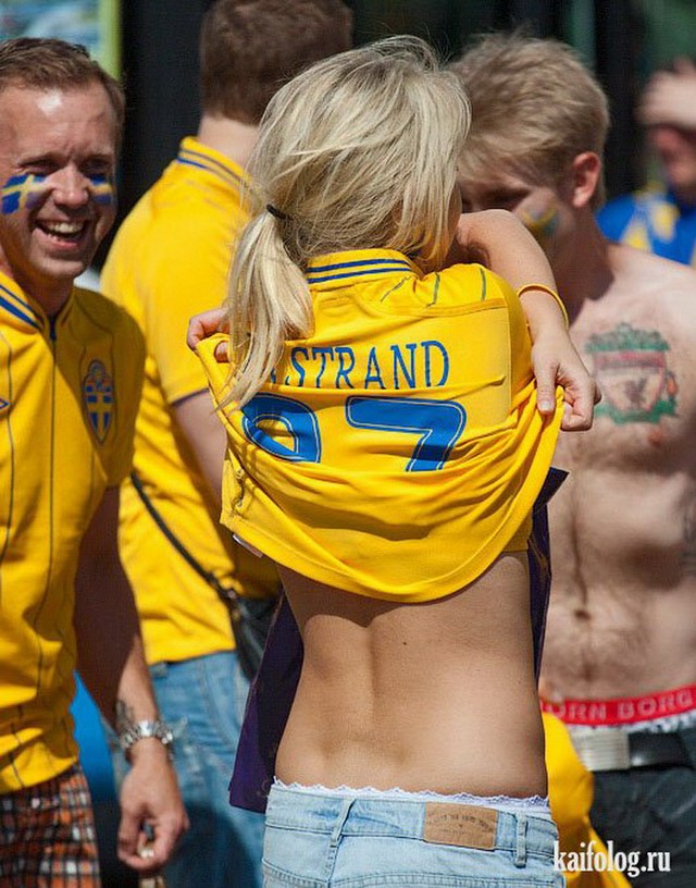 Болельщицы с Евро 2012 (50 фото)