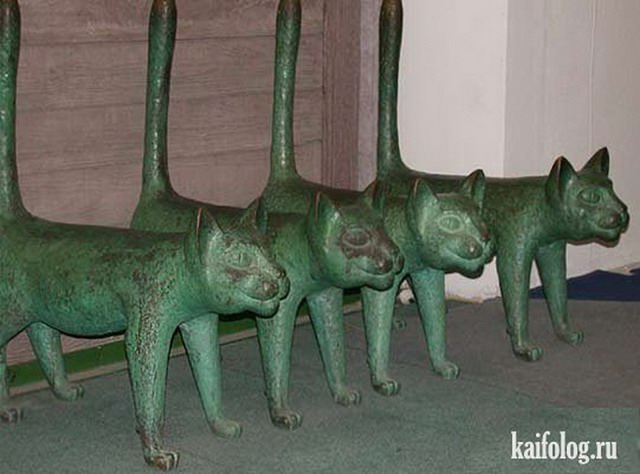 Статуи котов (50 фото)