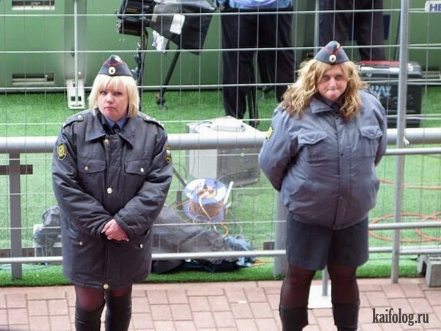Девушки полицейские (60 фото)