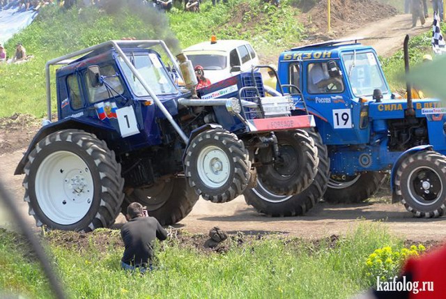 Гонки тракторов Бизон-Трек-Шоу (45 фото)