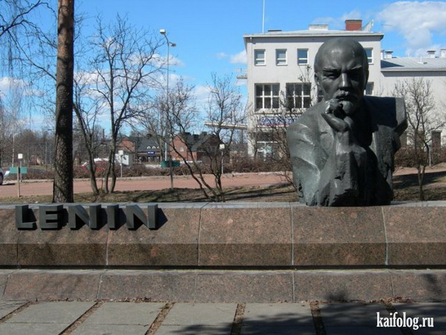 Памятники Ленину (28 фото)