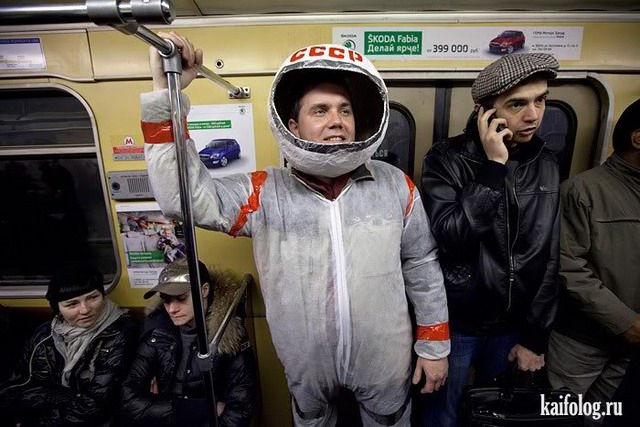 Странные люди в метро (45 фото)