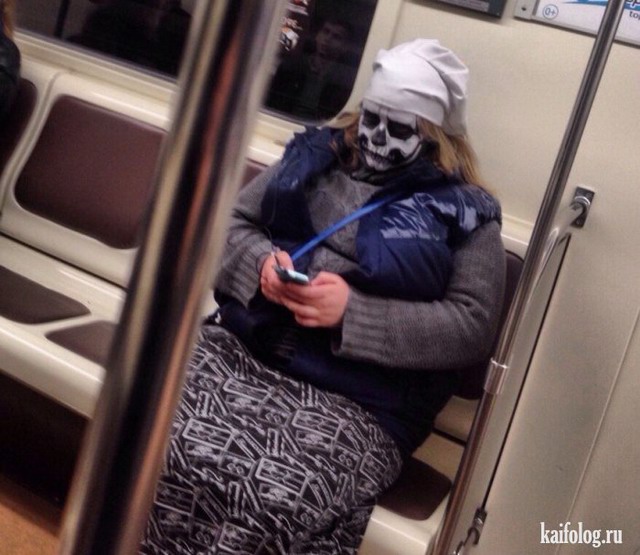 Странные люди в метро (45 фото)