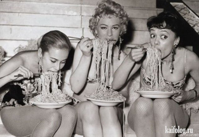 Как девушки едят (50 фото)