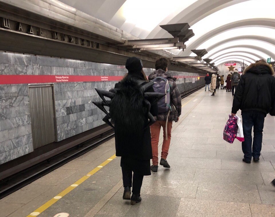Русское метро. Встретимся в метро. Фото из метро. Метро встретились снова.