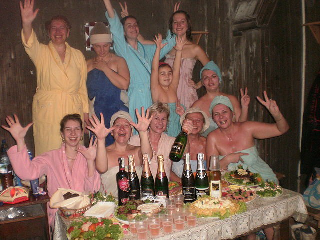 Одноклассницы и одноклассники в бане (55 приколов)